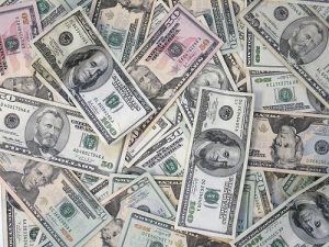 Technical analysis trading a pile of U.S. dollars 300x225 Technical analysis trading: What is this and why is it important?